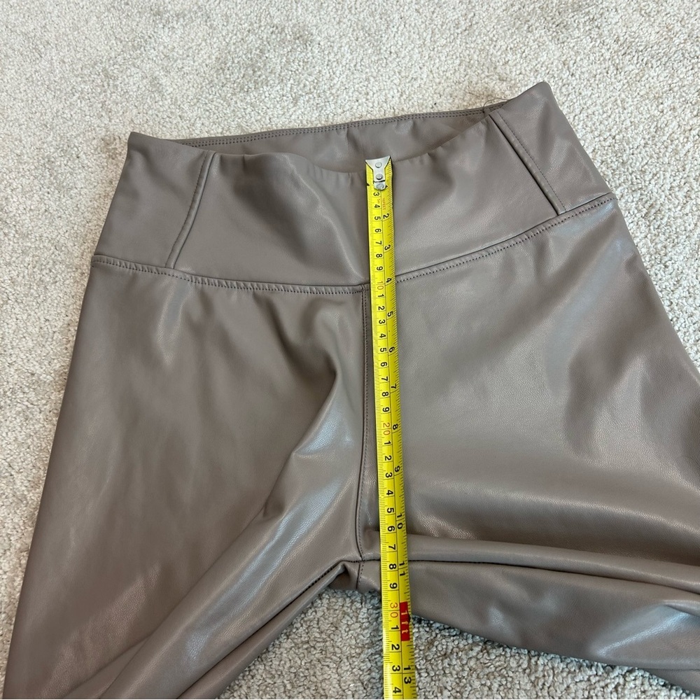 FOREVER 21 Women's Taupe Faux Leather High-Rise Leggings pleather vegan Sz M - Picture 8 of 11